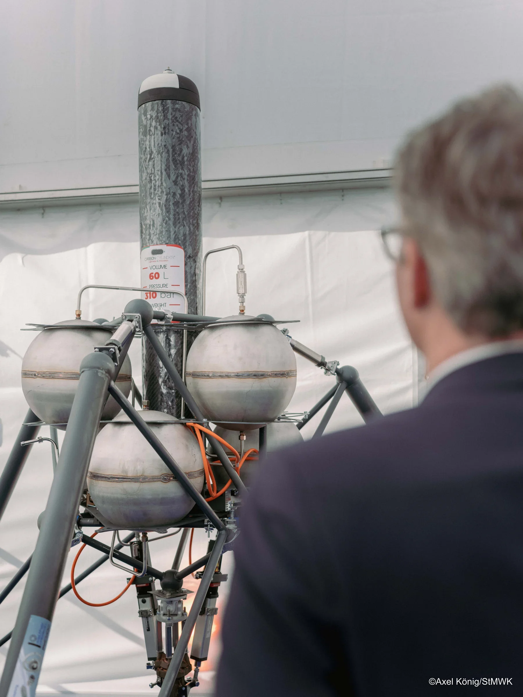 Hopper flight demonstrator on display at the Münchner Management Kolloquium